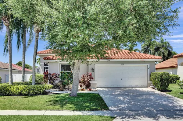 Lake Worth, FL 33463,6057 Kemper Lakes DR