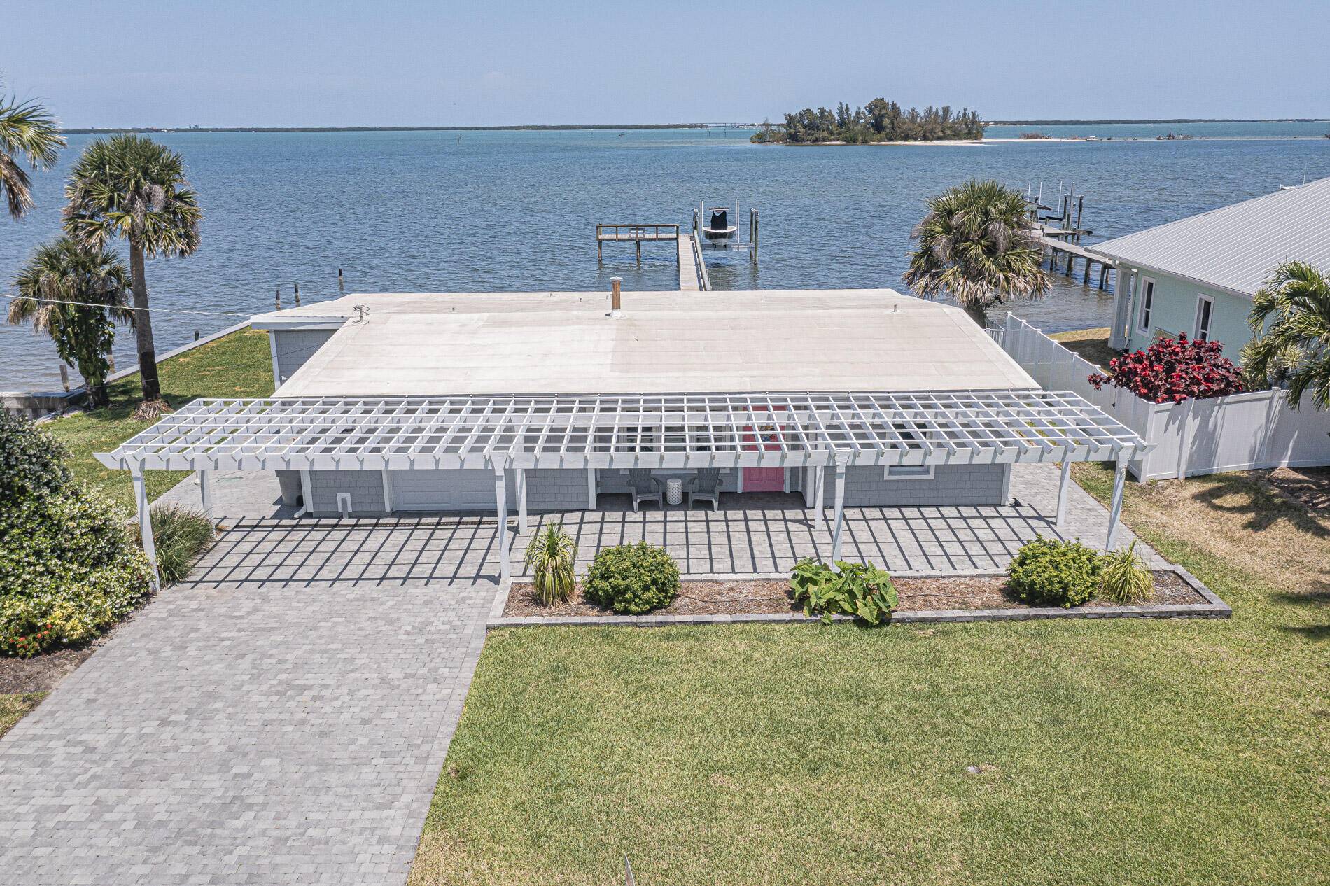 13630 N Indian River DR, Sebastian, FL 32958