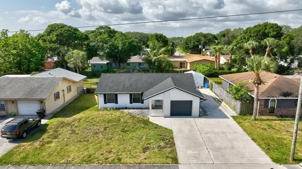 Fort Pierce, FL 34982,717 Holly AVE