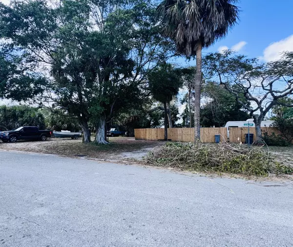 West Palm Beach, FL 33409,2835 Nokomis AVE