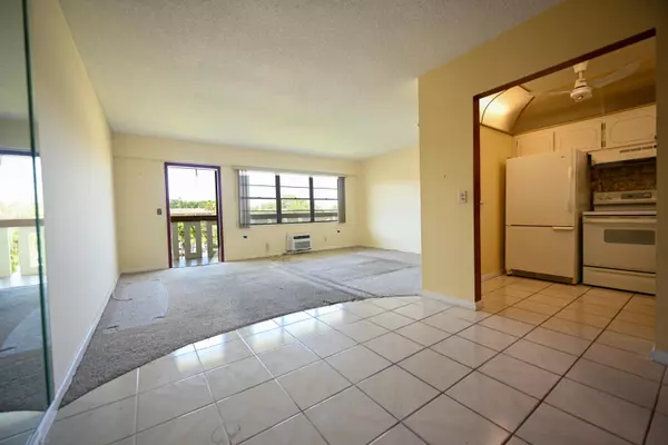 Boca Raton, FL 33434,205 E Mansfield