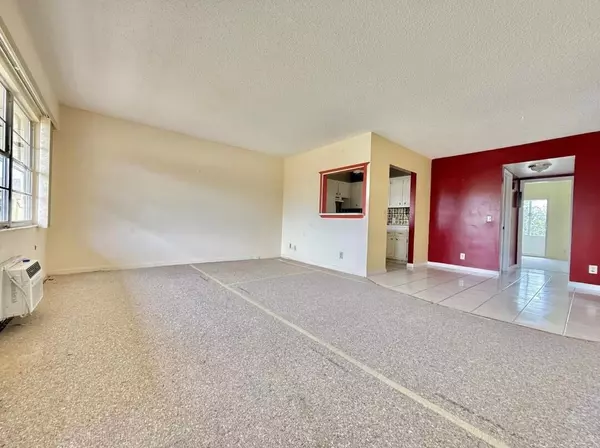 Boca Raton, FL 33434,205 E Mansfield