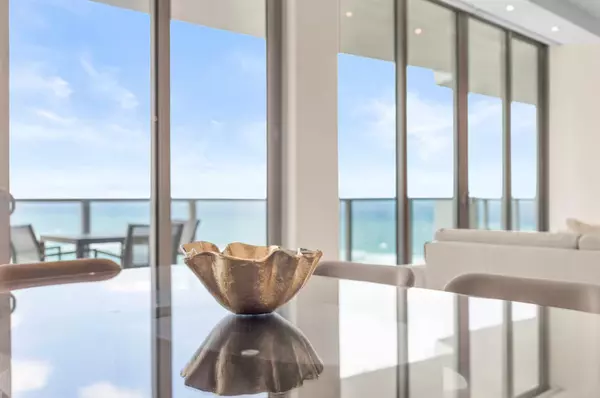 Singer Island, FL 33404,3100 N Ocean DR H-1401