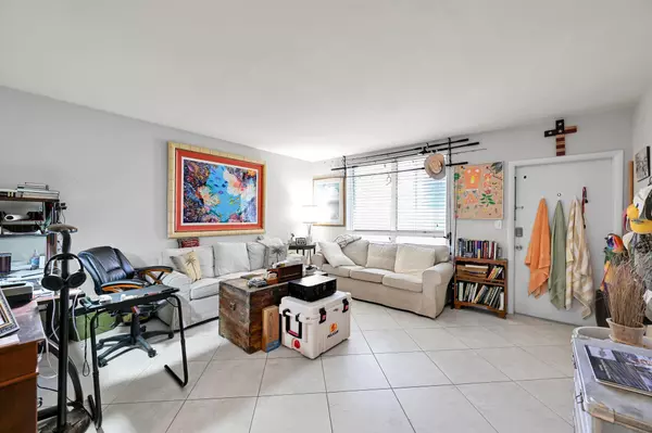 2565 S Ocean BLVD 219, Palm Beach, FL 33480