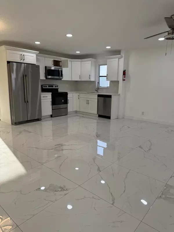 4160 Nw 21st Street 246-A, Lauderhill, FL 33313