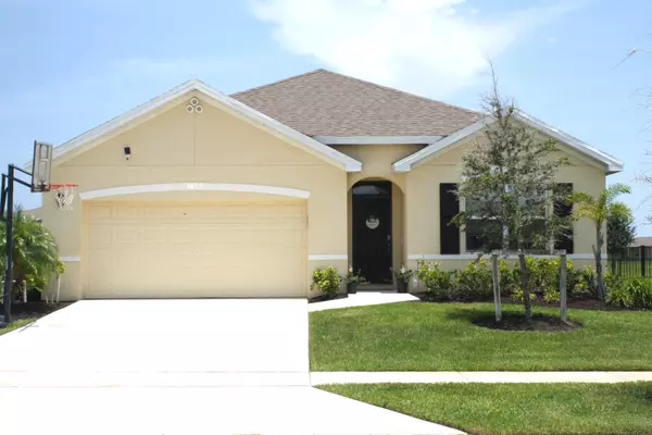 3453 Trinity CIR, Fort Pierce, FL 34945