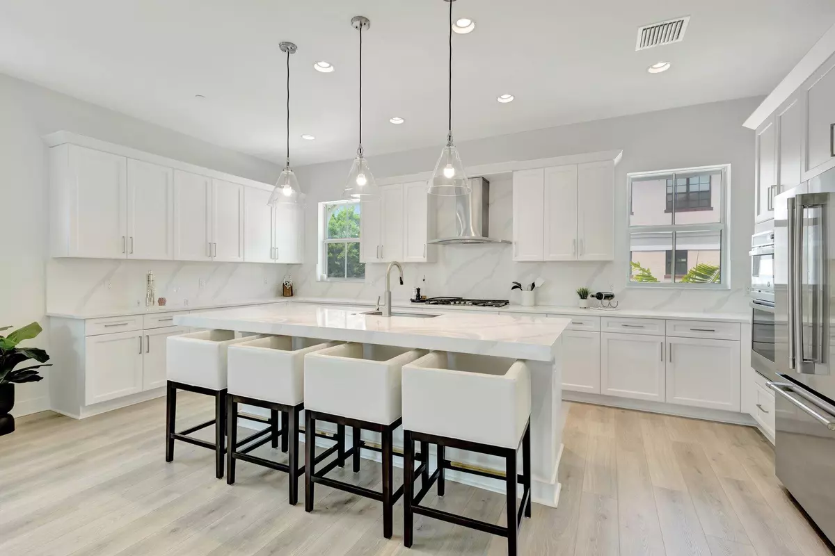 Palm Beach Gardens, FL 33418,5285 Beckman TER