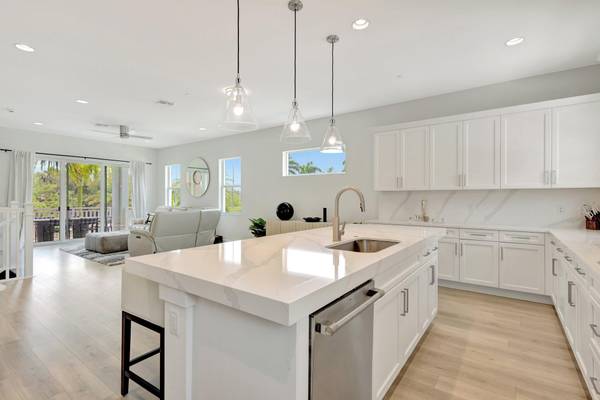 5285 Beckman TER, Palm Beach Gardens, FL 33418