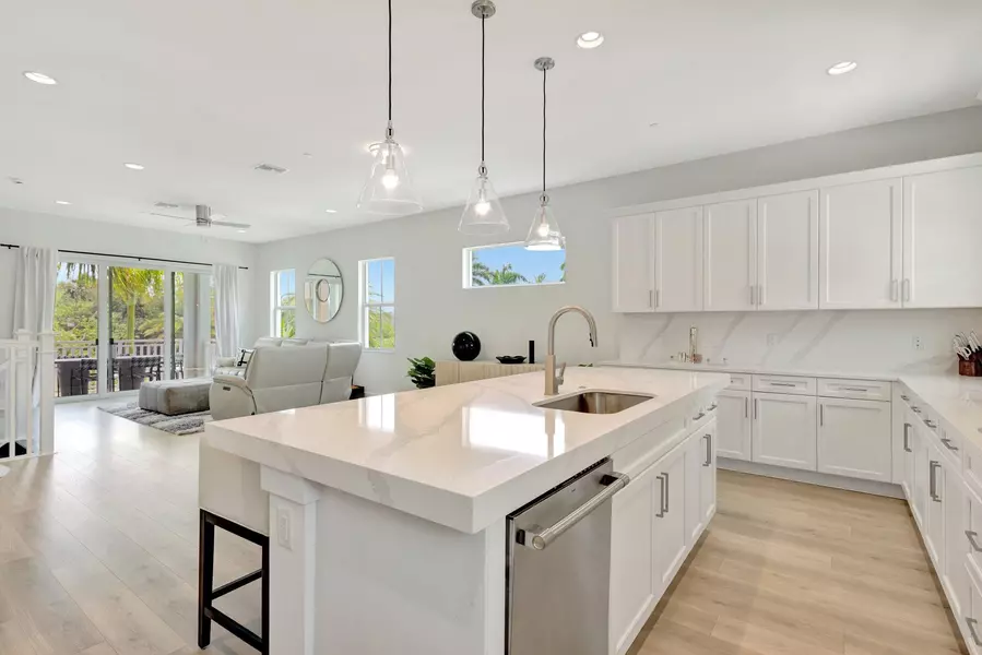 5285 Beckman TER, Palm Beach Gardens, FL 33418