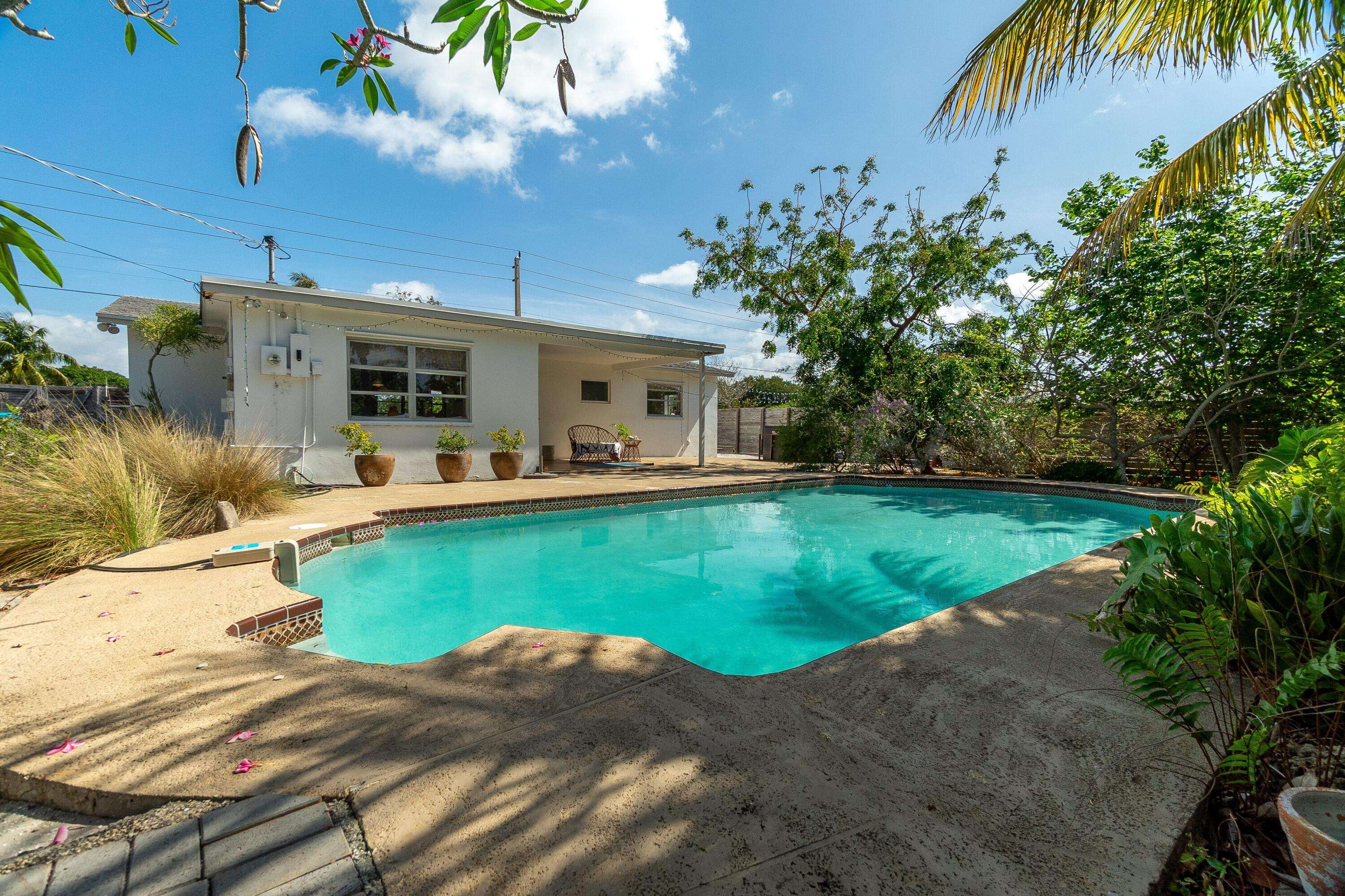Boynton Beach, FL 33435,204 SW 10th AVE