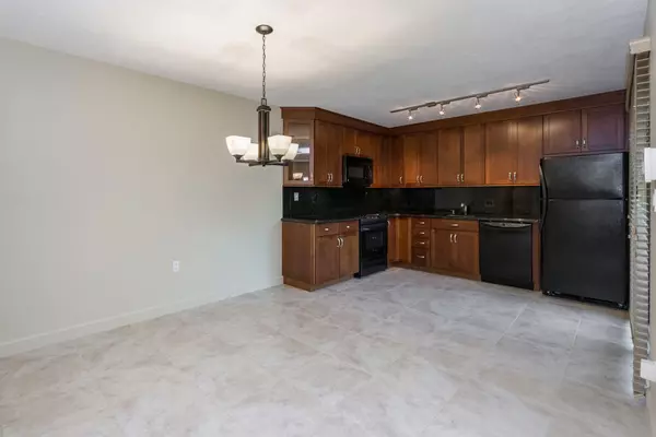 Palm Beach Gardens, FL 33410,818 8th CT