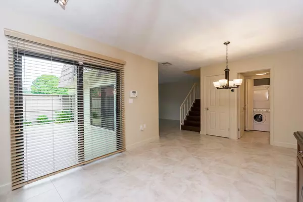 Palm Beach Gardens, FL 33410,818 8th CT