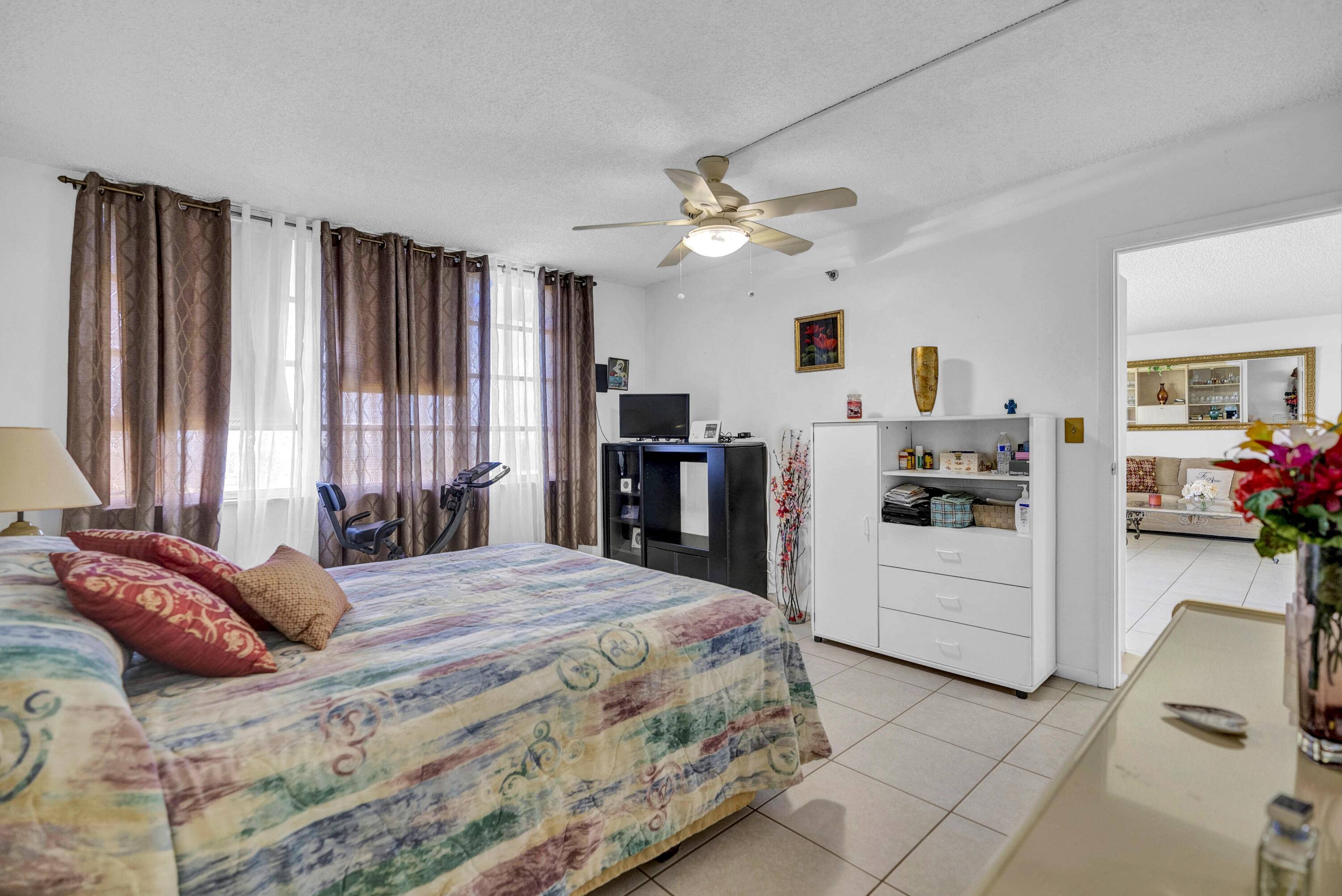 Davie, FL 33328,3100 W Rolling Hills CIR 705