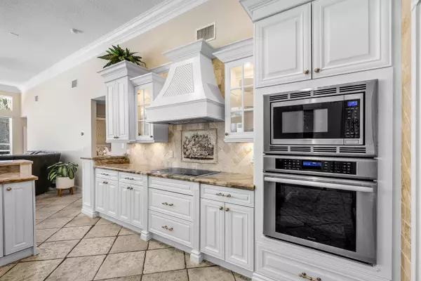 Wellington, FL 33414,582 Cypress Green CIR