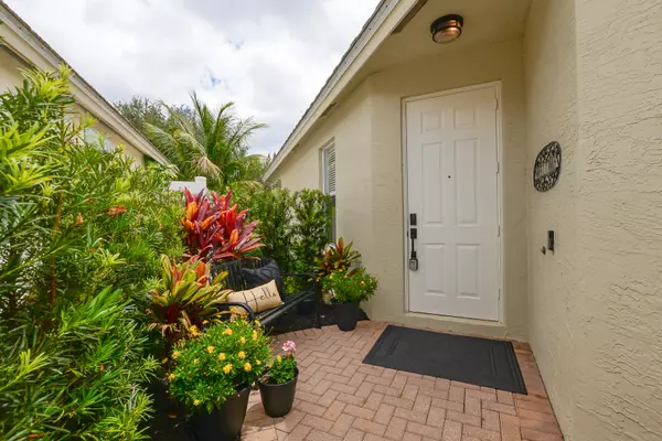 Port Saint Lucie, FL 34986,317 SW Coconut Key WAY