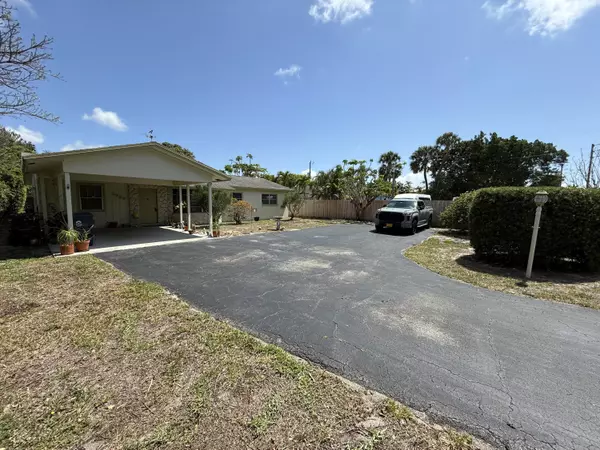 Lake Worth, FL 33461,2329 Lake Worth RD