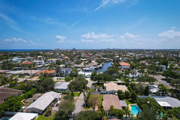 Lighthouse Point, FL 33064,5111 NE NE 27th TER