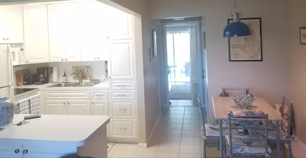 Boynton Beach, FL 33435,850 E Horizons DR 207
