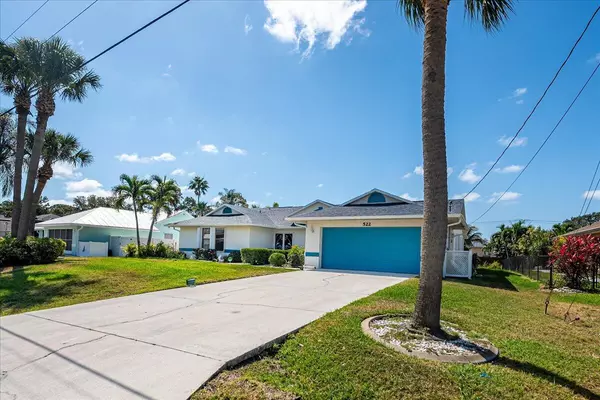 Port Saint Lucie, FL 34953,522 SE Majestic TER