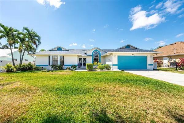 Port Saint Lucie, FL 34953,522 SE Majestic TER