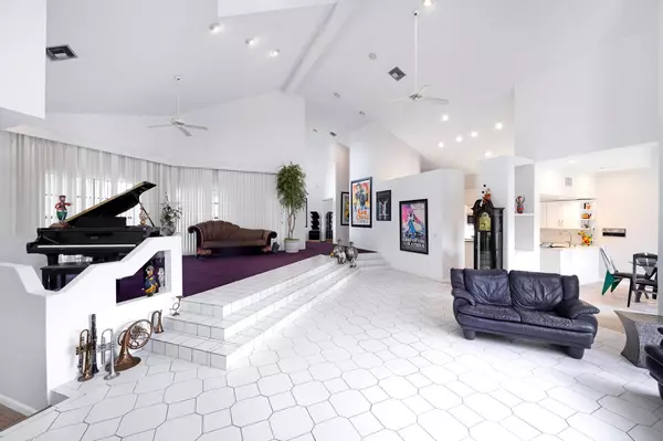 Boca Raton, FL 33434,3740 Canterbury WAY