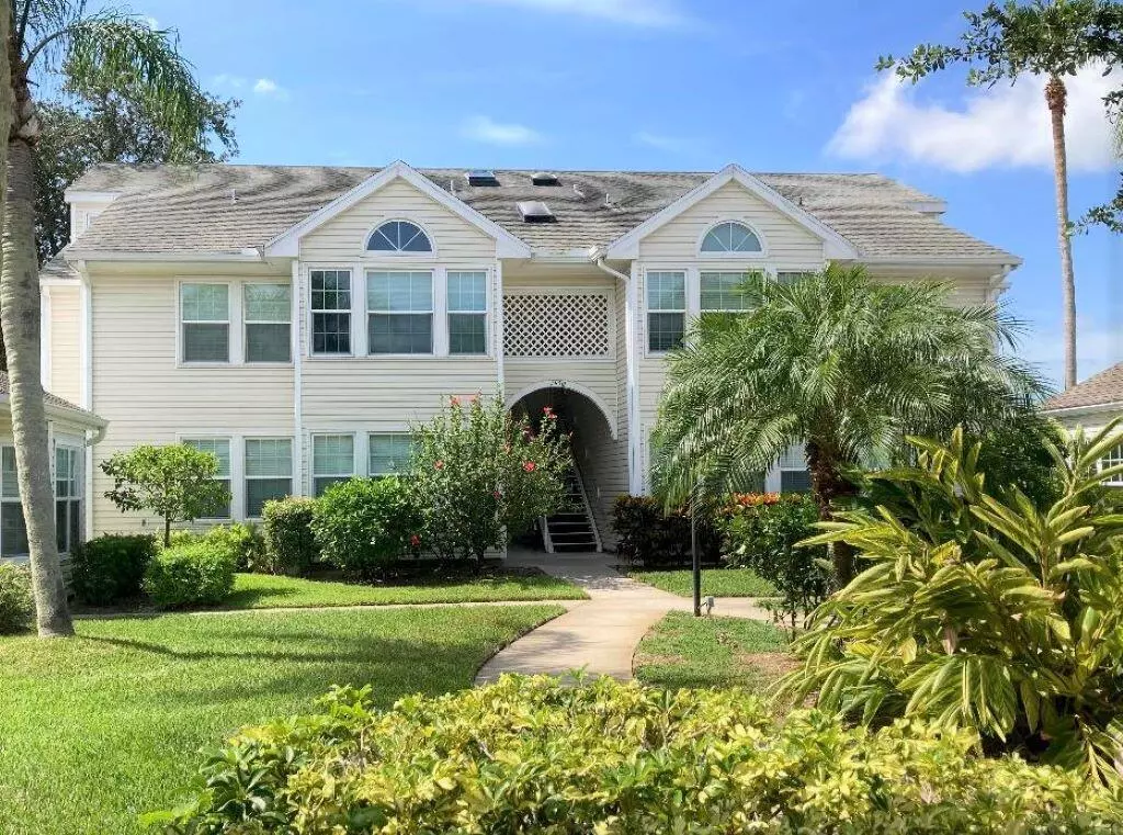 Vero Beach, FL 32966,1950 Westminster CIR 6