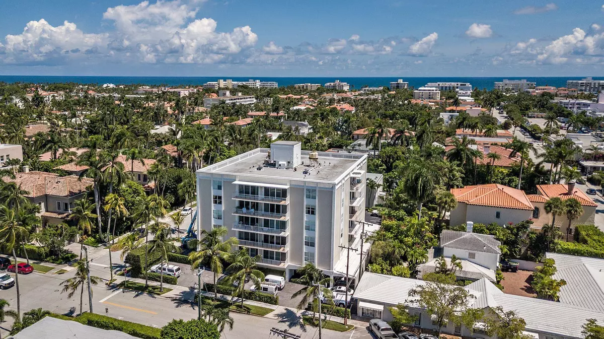 Palm Beach, FL 33480,354 Chilean AVE 4d