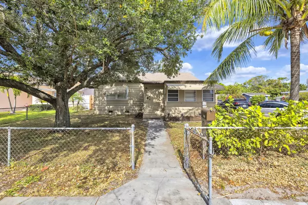 Lake Worth Beach, FL 33460,1031 N C ST