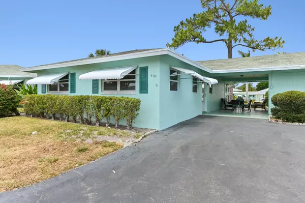 Delray Beach, FL 33445,604 Hummingbird LN
