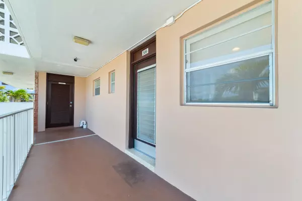 Lauderdale Lakes, FL 33313,2951 NW 46th AVE 306