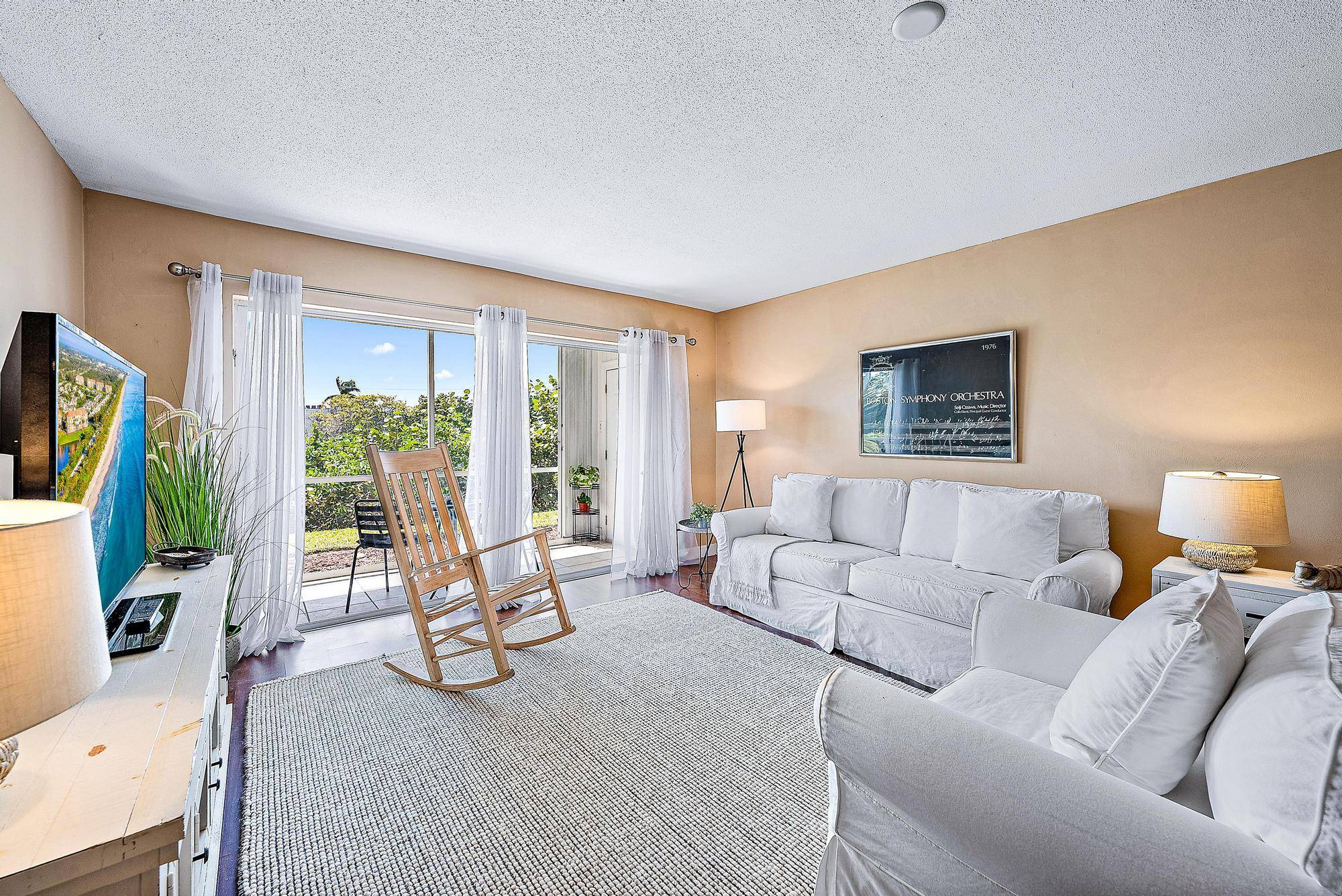 North Palm Beach, FL 33408,405 Us Highway 1 104