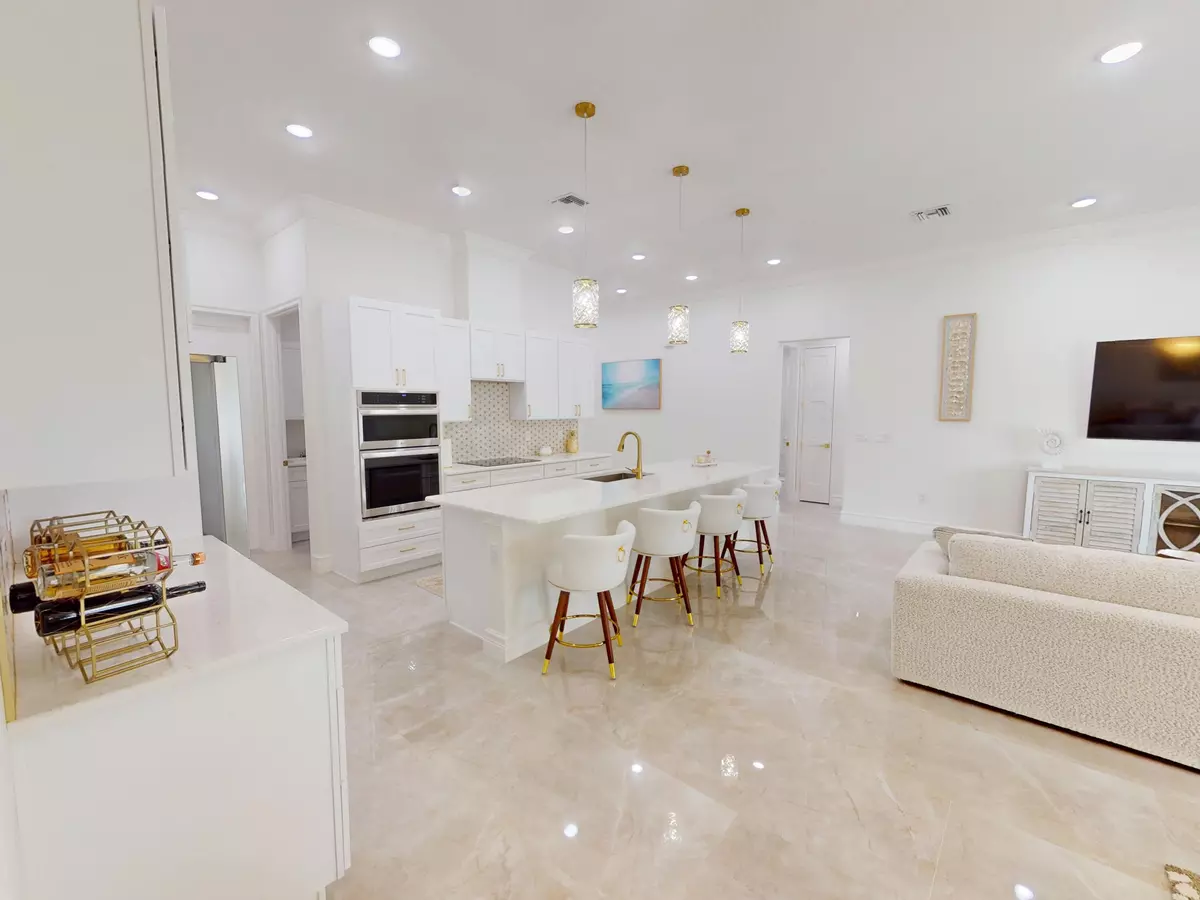 Port Saint Lucie, FL 34953,409 SW Bradshaw CIR