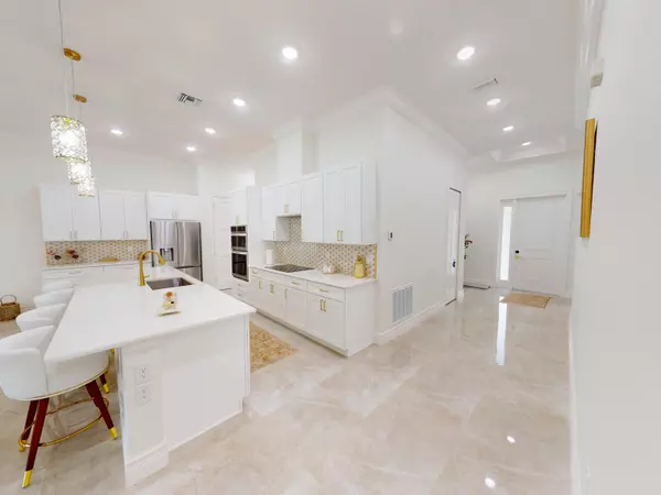 Port Saint Lucie, FL 34953,409 SW Bradshaw CIR