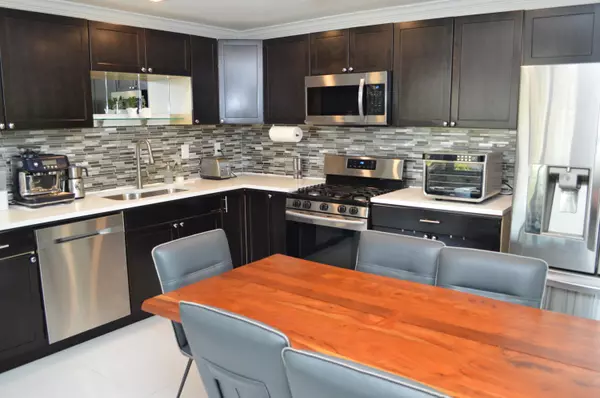 Pompano Beach, FL 33060,370 SW 14 ST