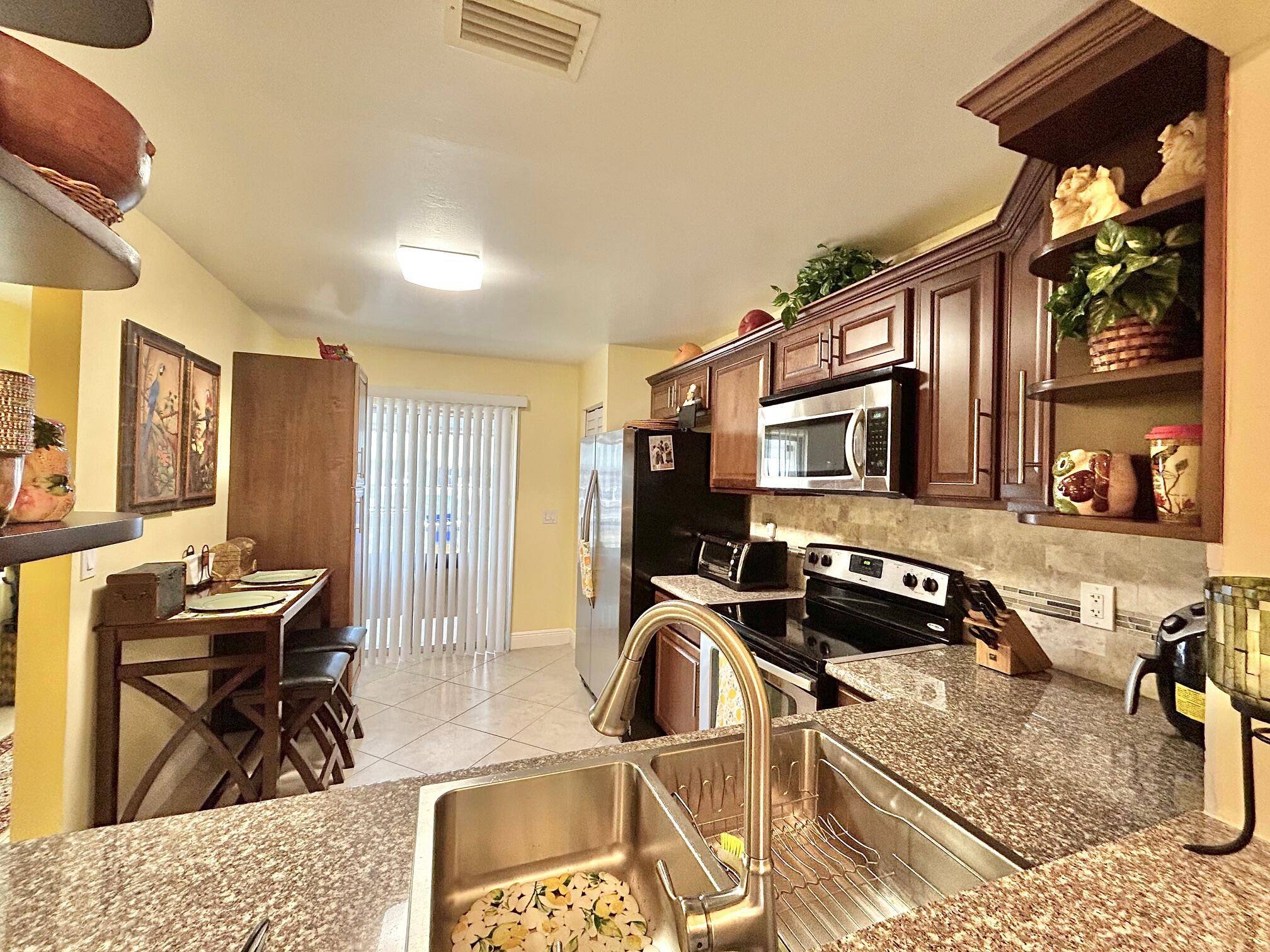 Lake Worth, FL 33467,4330 Lucerne Villas LN