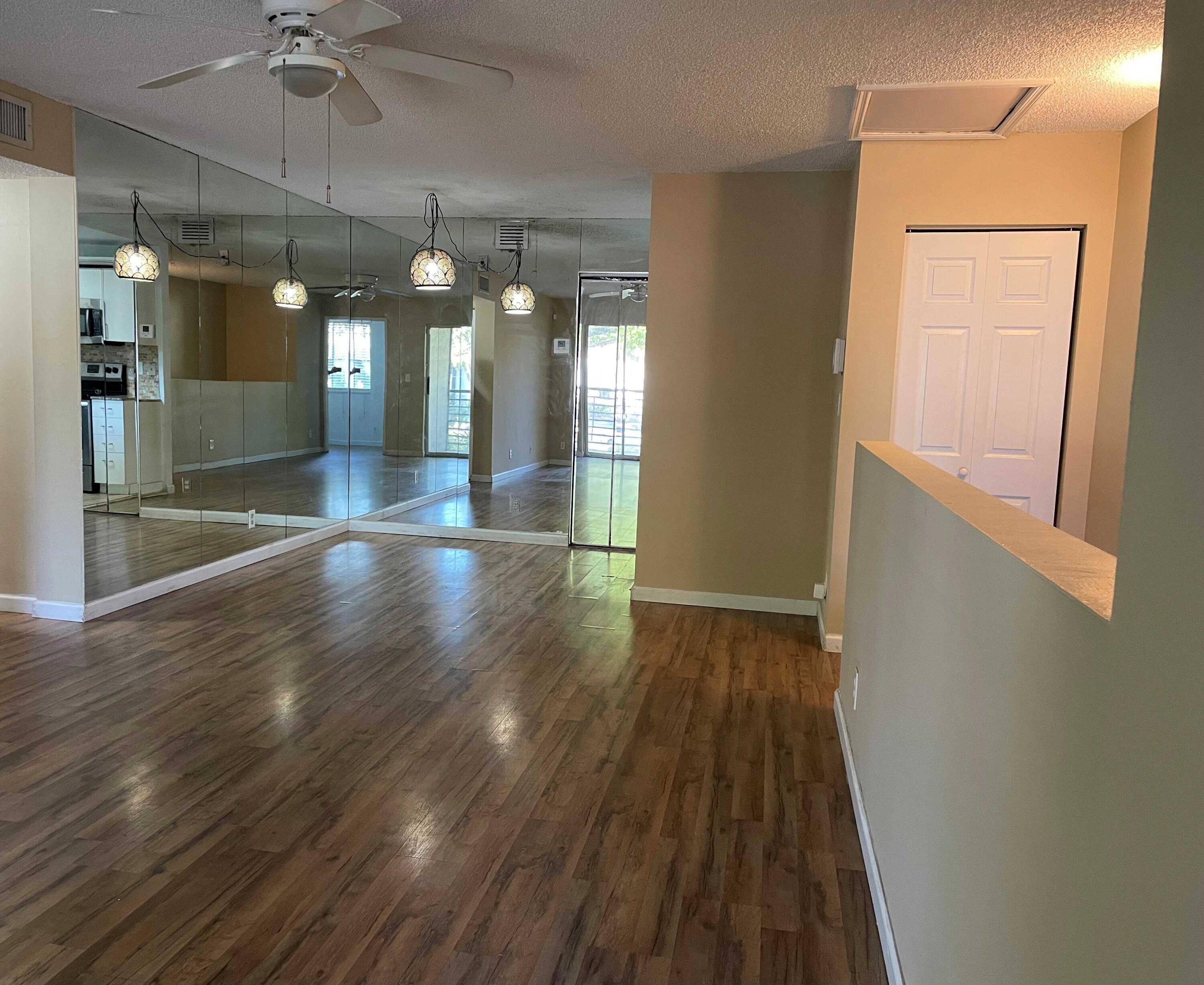 Pompano Beach, FL 33069,704 Gardens DR 203