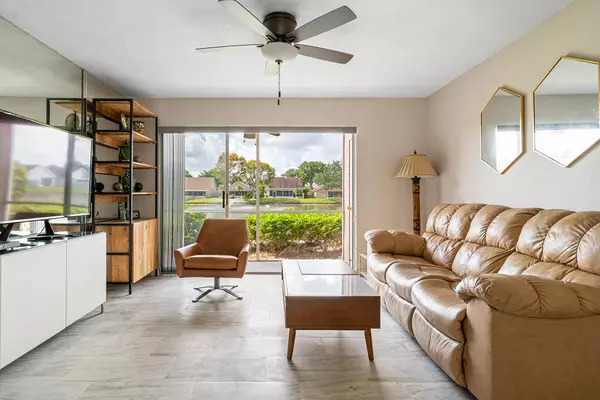 Delray Beach, FL 33446,13791 Oneida DR E1
