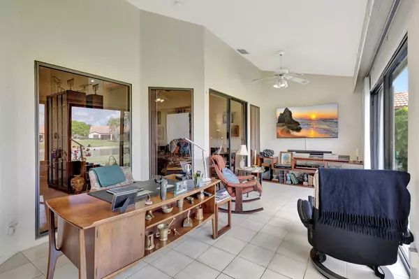 Boynton Beach, FL 33472,8179 Mooring CIR