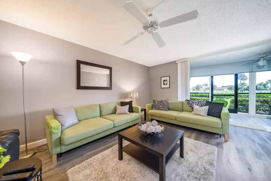 23249 N Barwood LN 102, Boca Raton, FL 33428