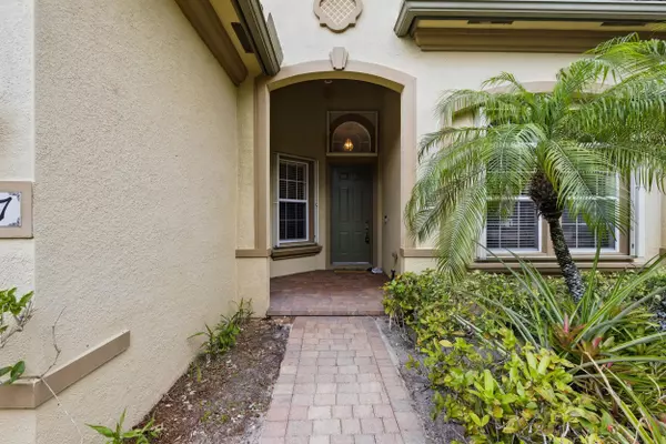 West Palm Beach, FL 33413,707 Cresta CIR