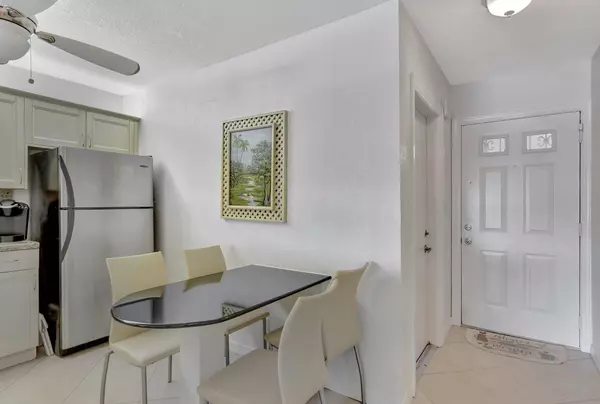Boca Raton, FL 33496,9214 Flynn CIR #6