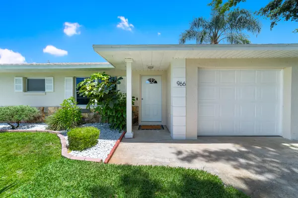 Vero Beach, FL 32960,966 37th AVE