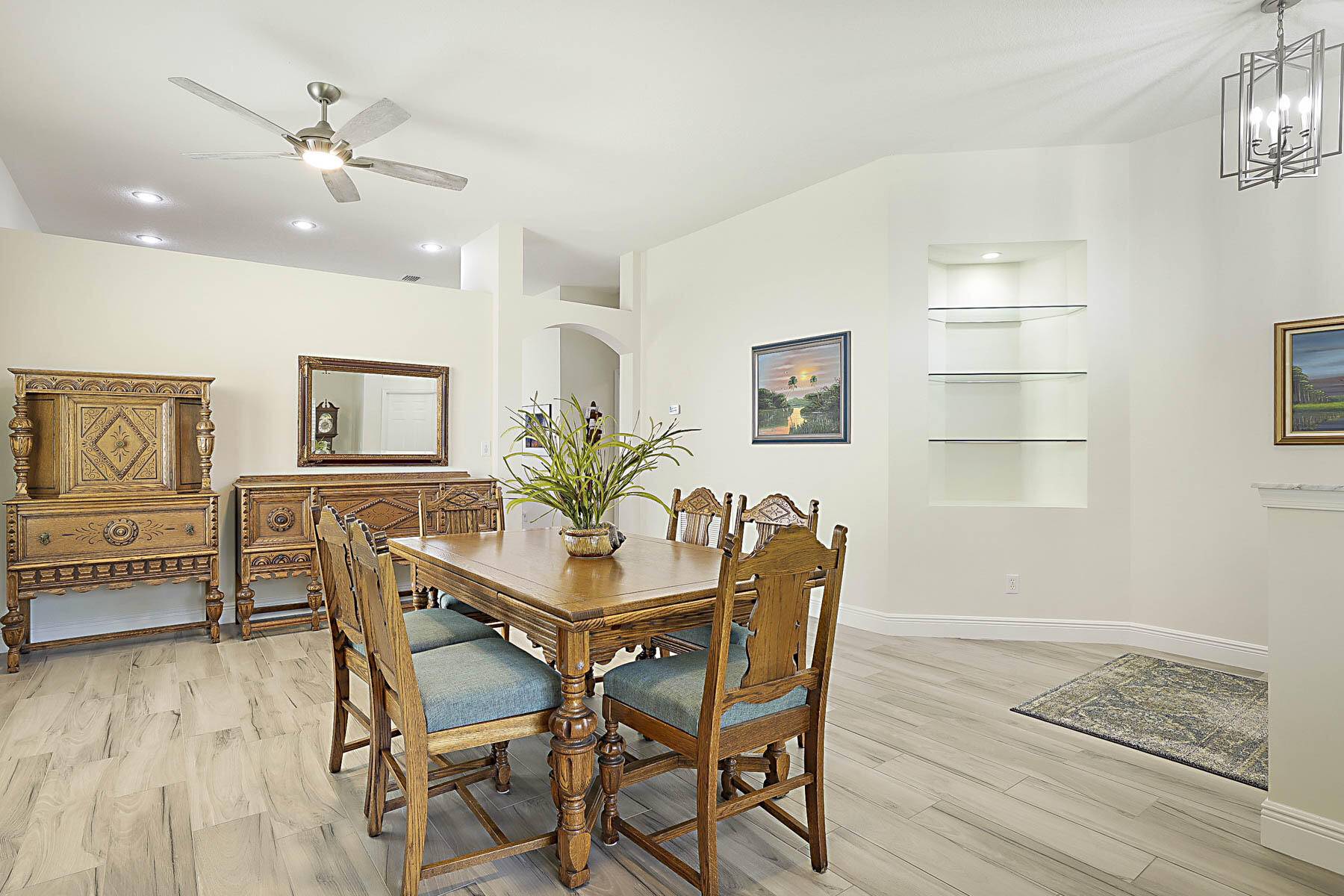 Stuart, FL 34997,7004 SE Twin Oaks CIR