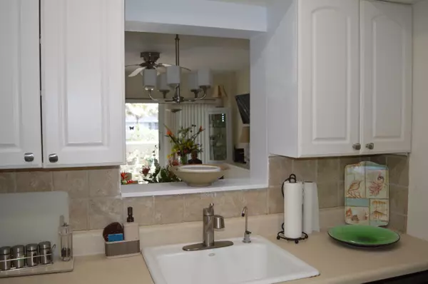 Palm Beach, FL 33480,2545 S Ocean BLVD 303