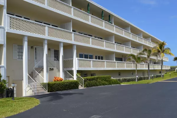 2545 S Ocean BLVD 303, Palm Beach, FL 33480