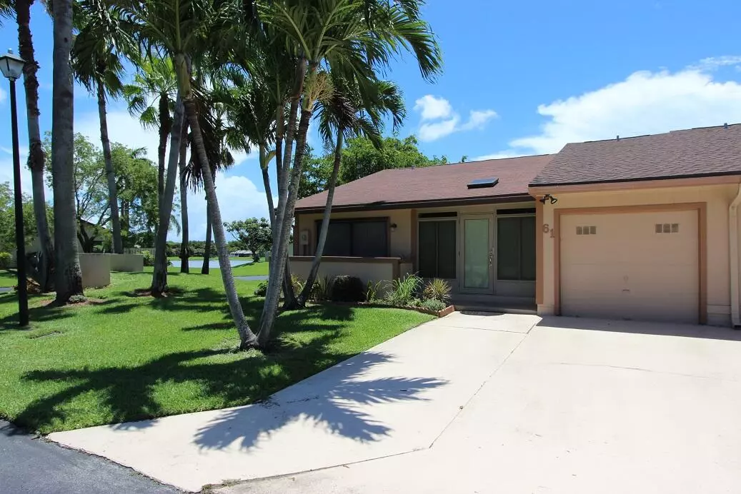 Boynton Beach, FL 33426,61 Mayfair LN