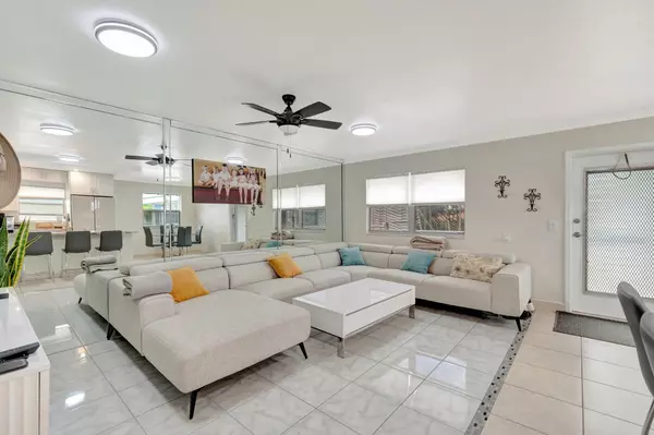 Delray Beach, FL 33446,177 Tuscany C