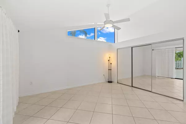 Boca Raton, FL 33496,9694 Boca Gardens A Pkwy A