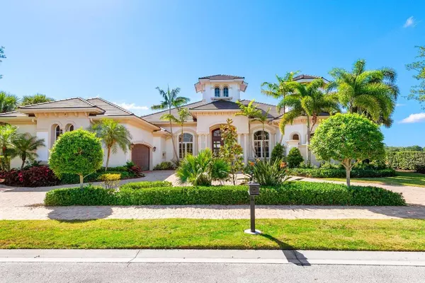 Port Saint Lucie, FL 34984,118 SE Mira Lavella
