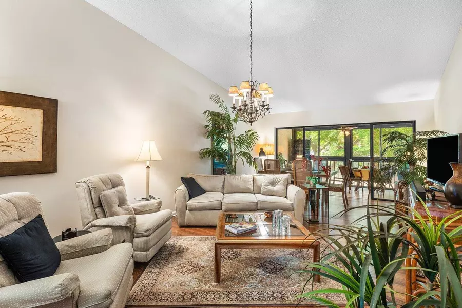5153 Oak Hill LN 524, Delray Beach, FL 33484